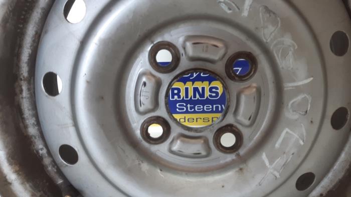 Wheel from a Daihatsu YRV (M2) 1.3 16V DVVT 2001