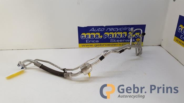 Gebrauchte Klima Leitung Opel Corsa E 1.3 CDTi 16V ecoFLEX Preis € 40,00 Margenregelung angeboten von Autorec. Gebr. Prins b.v.