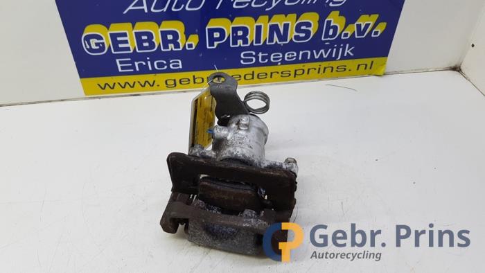Gebrauchte Bremszange rechts hinten Opel Corsa E 1.3 CDTi 16V ecoFLEX Preis € 35,00 Margenregelung angeboten von Autorec. Gebr. Prins b.v.