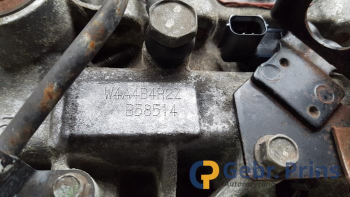 Getriebe van een Mitsubishi Outlander (CU) 2.4 16V 4x4 2006