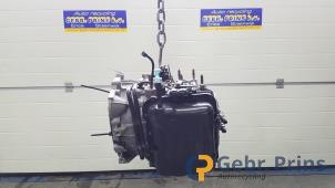 Getriebe van een Mitsubishi Outlander (CU) 2.4 16V 4x4 2006