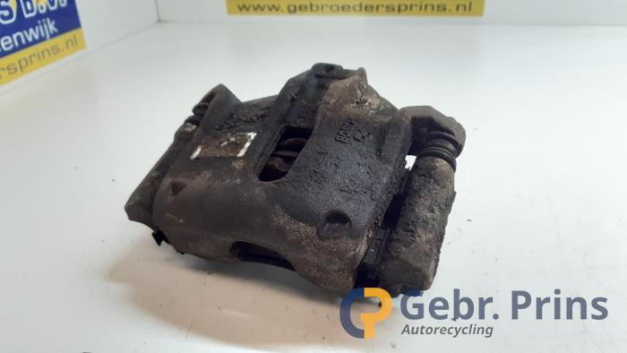 Gebrauchte Bremszange rechts vorne Citroen C3 (SC) 1.4 HDi Preis € 25,00 Margenregelung angeboten von Autorec. Gebr. Prins b.v.