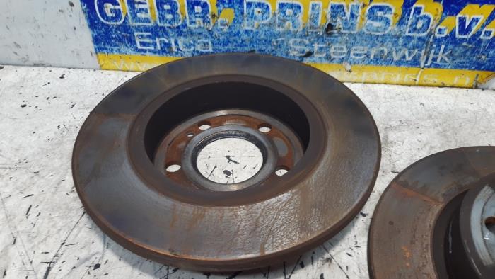 Rear brake disc from a Mercedes-Benz A Limousine (177.1) 1.3 A-180 Turbo 2020