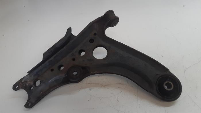 Front lower wishbone, right from a Volkswagen Lupo (6X1) 1.0 MPi 50 2000
