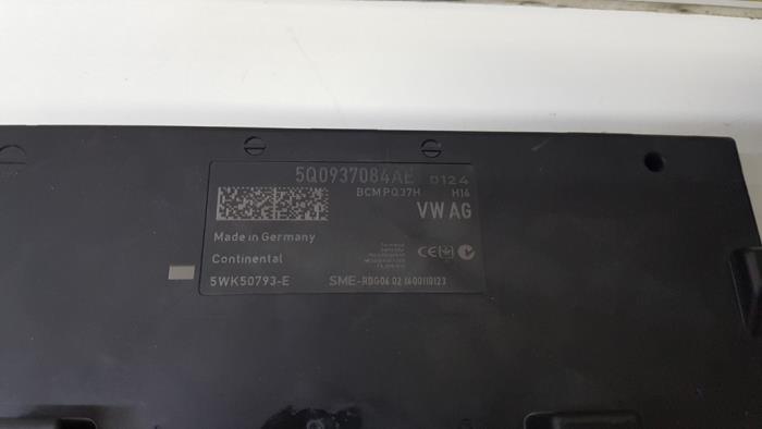 Serrure de contact + ordinateur d'un Volkswagen Golf VII (AUA) 1.6 TDI BlueMotion 16V 2014