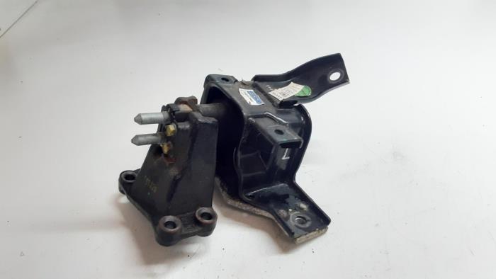 Gearbox mount from a Hyundai i10 (B5) 1.0 12V 2016