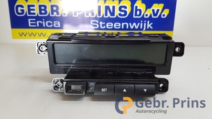 Begagnade Innerdisplay Kia Cee'd Sporty Wagon (EDF) 1.4 16V Pris € 25,00 Marginaltabell erbjuds av Autorec. Gebr. Prins b.v.