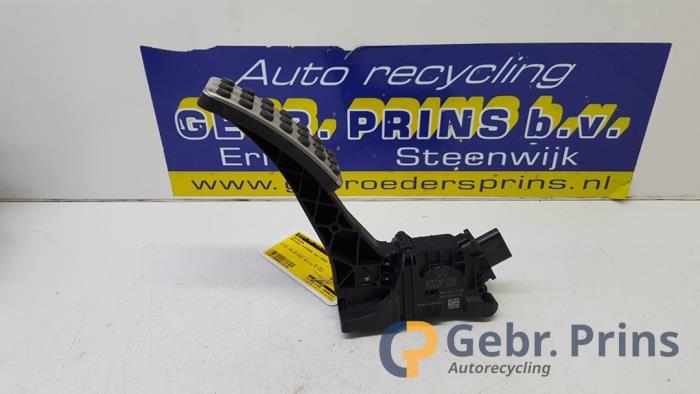 Gebrauchte Gaspedal Mercedes A Limousine (177.1) 1.3 A-180 Turbo Preis € 40,00 Margenregelung angeboten von Autorec. Gebr. Prins b.v.