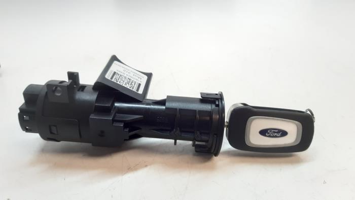 Ignition lock + computer from a Ford Ka II 1.3 TDCi 16V 2010