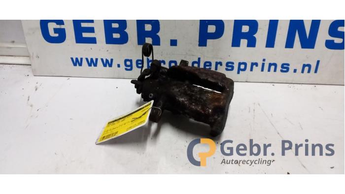 Gebrauchte Bremszange links hinten Fiat Scudo (270) 2.0 D Multijet Preis € 30,25 Mit Mehrwertsteuer angeboten von Autorec. Gebr. Prins b.v.