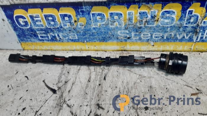 Begagnade Kablage Volkswagen Transporter T5 1.9 TDi Pris € 18,15 Inklusive moms erbjuds av Autorec. Gebr. Prins b.v.
