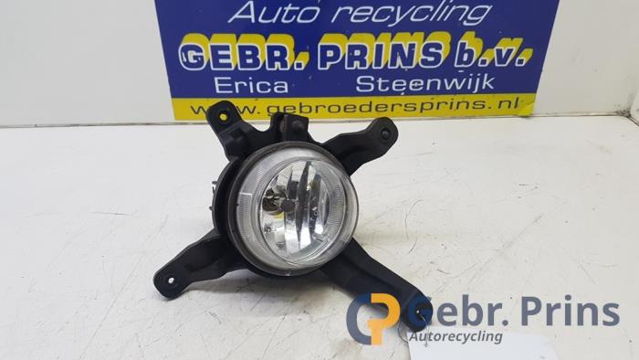 Begagnade Spotlight, vänster Hyundai iX35 (LM) 2.0 16V Pris € 15,00 Marginaltabell erbjuds av Autorec. Gebr. Prins b.v.
