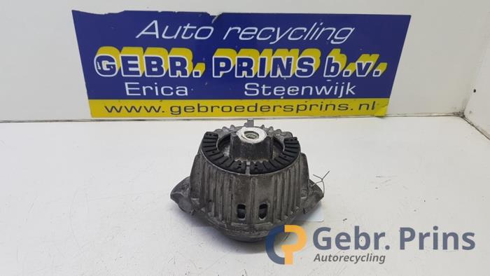Used Engine mount Mercedes C (W204) 3.0 C-320 CDI V6 24V Price € 30,00 Margin scheme offered by Autorec. Gebr. Prins b.v.