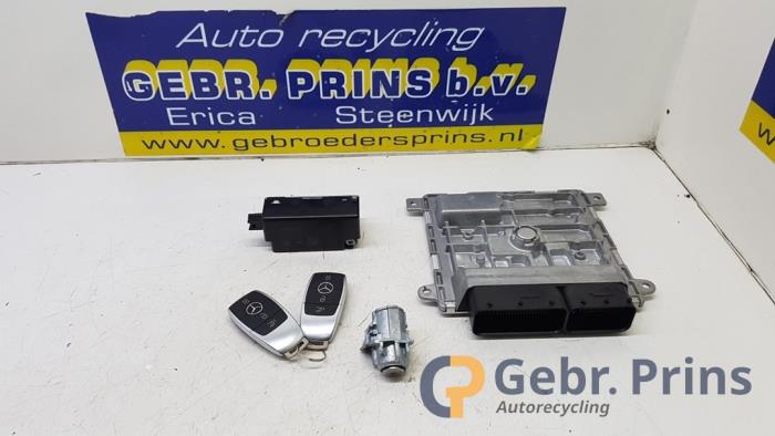 Used Ignition lock + computer Mercedes B (W247) 1.3 B-180 Turbo 16V Price € 450,00 Margin scheme offered by Autorec. Gebr. Prins b.v.