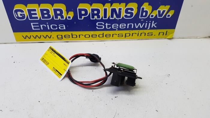 Heater resistor Opel Vivaro 2.5 CDTI 16V - XXXXXXX