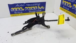 Used Tailgate hinge BMW 5 serie Touring (G31) 523d 2.0 TwinPower Turbo 16V Price € 25,00 Margin scheme offered by Autorec. Gebr. Prins b.v.