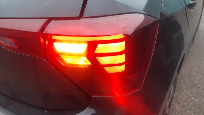 Taillight, right from a Volkswagen Polo VI (AW1) 1.0 TSI 12V 2021
