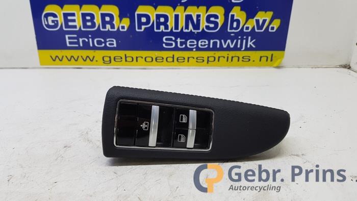 Usados Interruptor de ventanilla eléctrica Mercedes S (W221) 3.0 S-350 BlueTec 24V Precio € 35,00 Norma de margen ofrecido por Autorec. Gebr. Prins b.v.