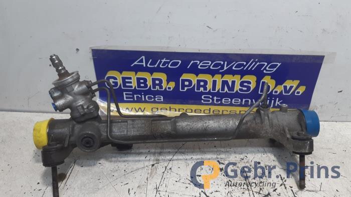 Begagnade Servostyrningsbox Toyota Corolla Verso (R10/11) 2.2 D-4D 16V Cat Clean Power Pris € 75,00 Marginaltabell erbjuds av Autorec. Gebr. Prins b.v.
