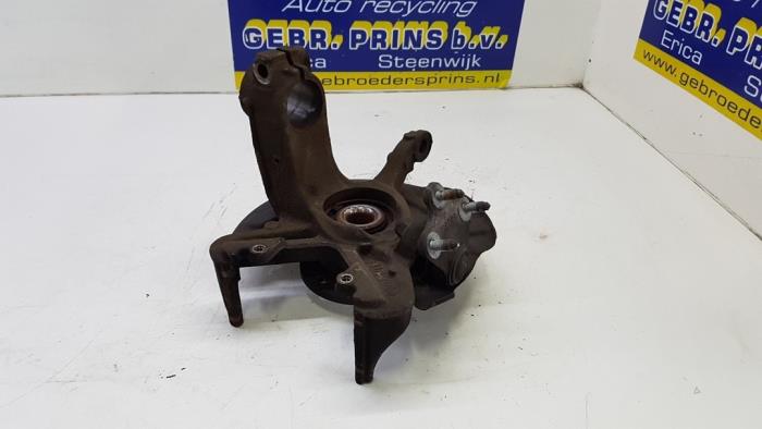 Knuckle, front right from a Volkswagen Polo V (6R) 1.0 TSI 12V BlueMotion 2017