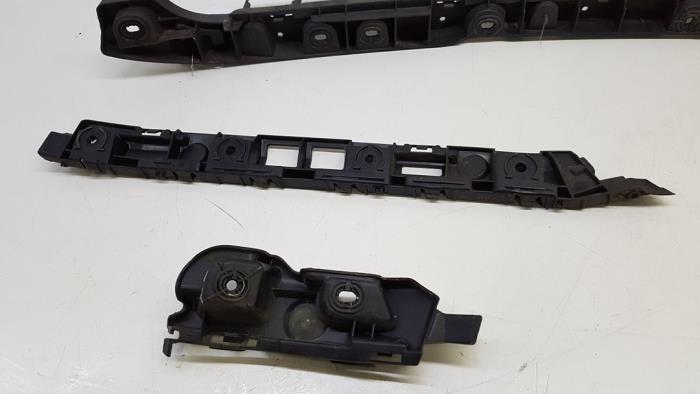 Rear bumper frame from a Skoda Superb Combi (3V5) 2.0 TDI 2019