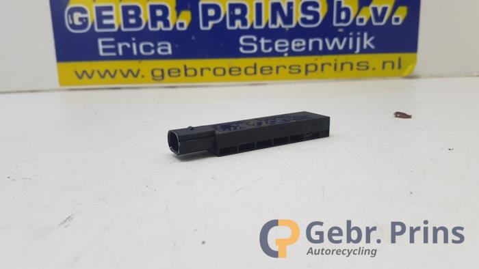 Używane Keyless Entry-Antena Skoda Superb Combi (3V5) 2.0 TDI Cena € 10,00 Procedura marży oferowane przez Autorec. Gebr. Prins b.v.