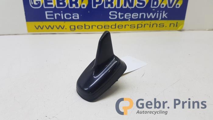 Używane Antena Skoda Superb Combi (3V5) 2.0 TDI Cena € 20,00 Procedura marży oferowane przez Autorec. Gebr. Prins b.v.