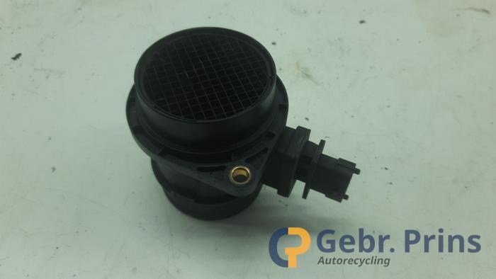 Gebrauchte Luftmassenmesser Fiat Doblo Cargo (223) 1.3 D 16V Multijet Preis € 30,00 Margenregelung angeboten von Autorec. Gebr. Prins b.v.