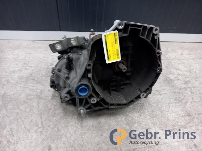 Usagé Boîte de vitesse Fiat Doblo Cargo (223) 1.3 D 16V Multijet Prix € 350,00 Règlement à la marge proposé par Autorec. Gebr. Prins b.v.