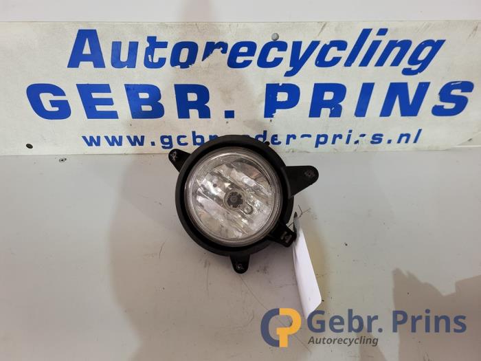 Używane Halogen prawy Kia Sorento I (JC) 3.5 V6 24V Cena € 15,00 Procedura marży oferowane przez Autorec. Gebr. Prins b.v.