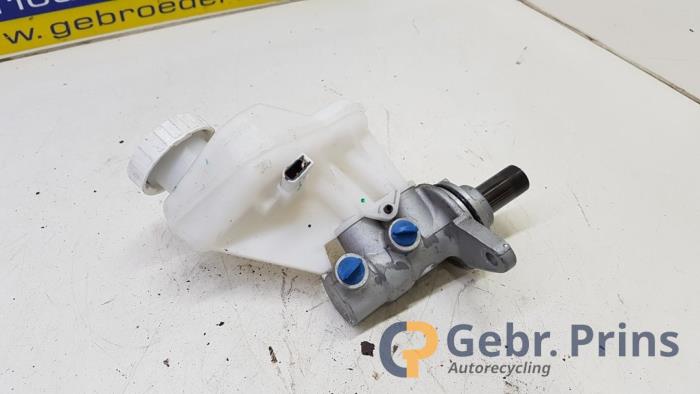 Used Master cylinder Mitsubishi Space Star (A0) 1.0 12V Price € 25,00 Margin scheme offered by Autorec. Gebr. Prins b.v.