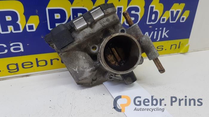 Usagé Boitier papillon Opel Tigra Twin Top 1.4 16V Prix € 20,00 Règlement à la marge proposé par Autorec. Gebr. Prins b.v.