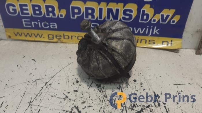 Used Engine mount Mercedes Vito (639.6) 2.2 116 CDI 16V Euro 5 Price € 20,00 Margin scheme offered by Autorec. Gebr. Prins b.v.