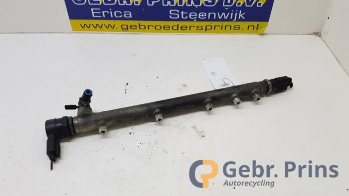 Usagé Système d'injection Mercedes C Combi (S203) 2.2 C-200 CDI 16V Prix € 50,00 Règlement à la marge proposé par Autorec. Gebr. Prins b.v.