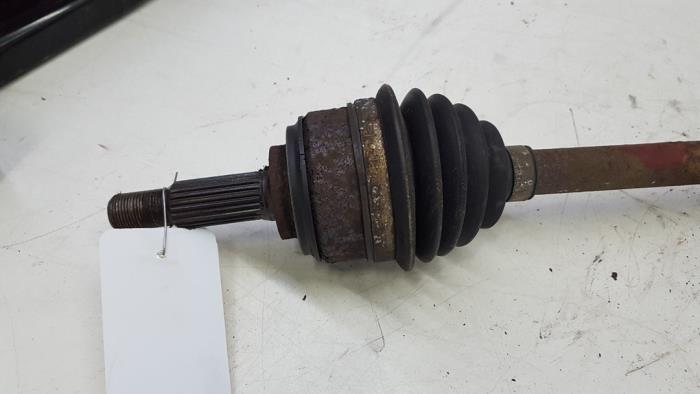 Front drive shaft, right from a Dacia Logan MCV (KS) 1.5 dCi 2008