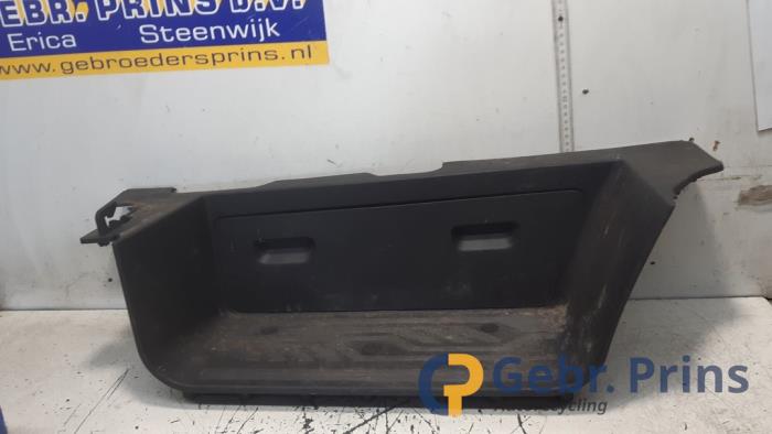 Używane Stopien prawy Ford Transit Custom 2.0 TDCi 16V Eco Blue 130 Cena € 48,40 Z VAT oferowane przez Autorec. Gebr. Prins b.v.