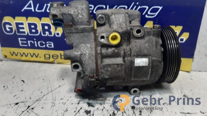 Usagé Pompe clim Mercedes A (W168) 1.4 A-140 Prix € 40,00 Règlement à la marge proposé par Autorec. Gebr. Prins b.v.