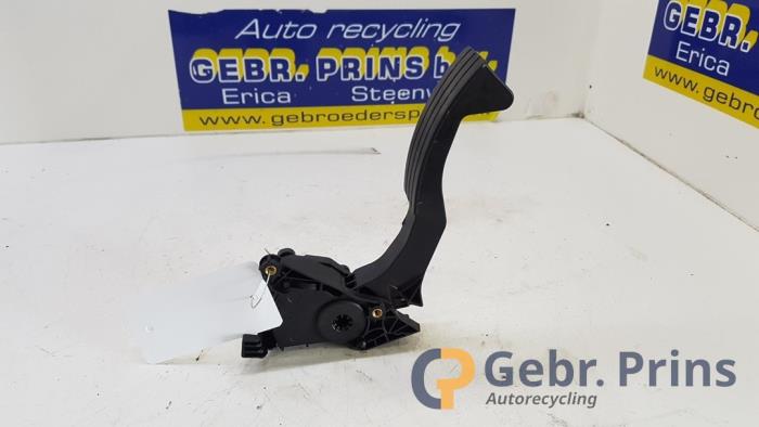 Gebrauchte Gaspedal Renault Twingo III (AH) 1.0 SCe 70 12V Preis € 25,00 Margenregelung angeboten von Autorec. Gebr. Prins b.v.