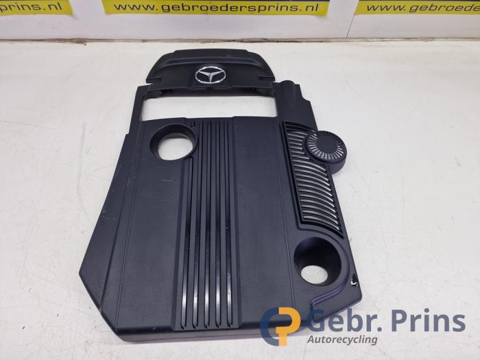 Gebrauchte Abdeckblech Motor Mercedes E (C207) E-200 CGI 16V BlueEfficiency Preis € 40,00 Margenregelung angeboten von Autorec. Gebr. Prins b.v.