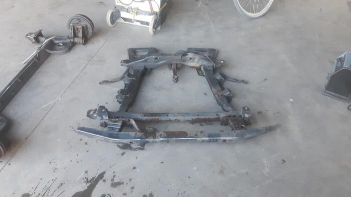 Subframe from a Renault Twingo II (CN) 1.2 16V 2009