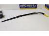 Front wiper arm from a Lexus CT 200h, 2010 1.8 16V, Hatchback, Electric Petrol, 1.798cc, 73kW (99pk), FWD, 2ZRFXE, 2010-12 / 2020-09, ZWA10 2015