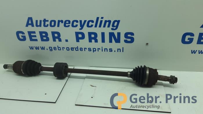 Gebrauchte Antriebswelle rechts vorne Fiat Panda (169) 1.2 Fire Preis € 30,00 Margenregelung angeboten von Autorec. Gebr. Prins b.v.
