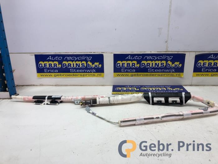 Używane Kurtyna prawa Hyundai i10 (B5) 1.0 12V Cena € 75,00 Procedura marży oferowane przez Autorec. Gebr. Prins b.v.