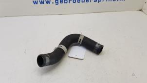 Used Radiator hose Peugeot 108 1.0 12V VVT-i Price € 20,00 Margin scheme offered by Autorec. Gebr. Prins b.v.