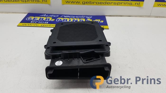 Używane Glosnik BMW 2 serie Gran Tourer (F46) 218i 1.5 TwinPower Turbo 12V Cena € 20,00 Procedura marży oferowane przez Autorec. Gebr. Prins b.v.