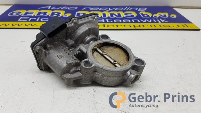 Usagé Boîtier accélérateur BMW 2 serie Gran Tourer (F46) 218i 1.5 TwinPower Turbo 12V Prix € 50,00 Règlement à la marge proposé par Autorec. Gebr. Prins b.v.