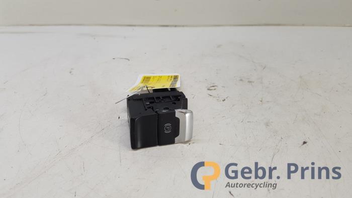 Gebrauchte Handbremse Schalter Audi A4 Avant (B8) 1.8 TFSI 16V Preis € 20,00 Margenregelung angeboten von Autorec. Gebr. Prins b.v.