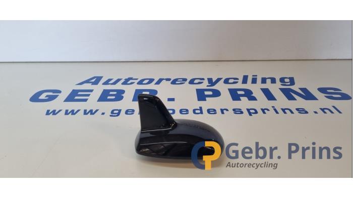Używane Antena Mercedes CLA (117.3) 2.2 CLA-220 CDI, 220 d 16V Cena € 50,00 Procedura marży oferowane przez Autorec. Gebr. Prins b.v.