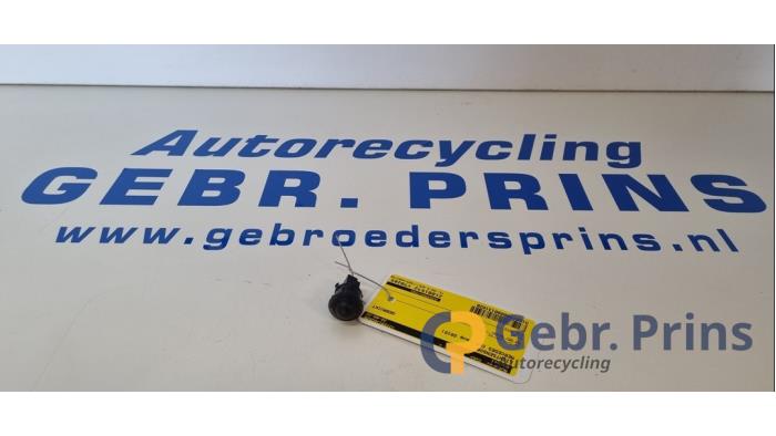 Gebrauchte Lichtsensor Mercedes CLA (117.3) 2.2 CLA-220 CDI, 220 d 16V Preis € 10,00 Margenregelung angeboten von Autorec. Gebr. Prins b.v.