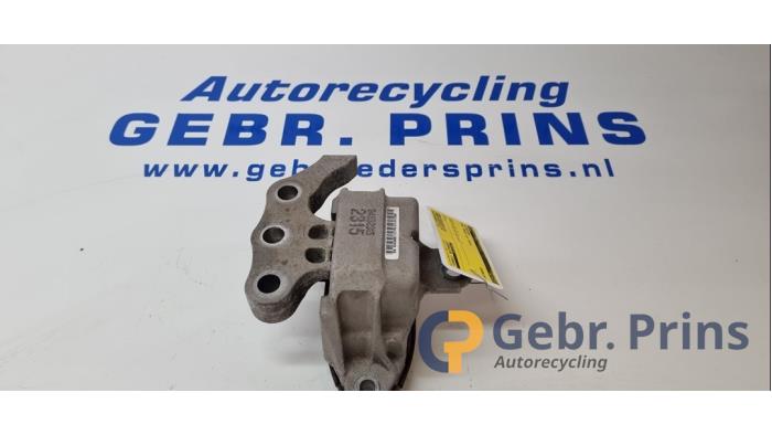 Used Engine mount Opel Mokka/Mokka X 1.6 CDTI 16V 4x2 Price € 20,00 Margin scheme offered by Autorec. Gebr. Prins b.v.